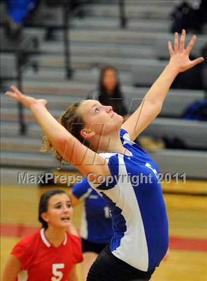 Thumbnail 3 in Dover vs. Spring Grove photogallery.