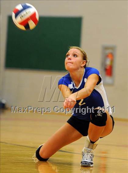 Thumbnail 2 in Dover vs. Spring Grove photogallery.