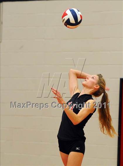 Thumbnail 1 in Dover vs. Spring Grove photogallery.