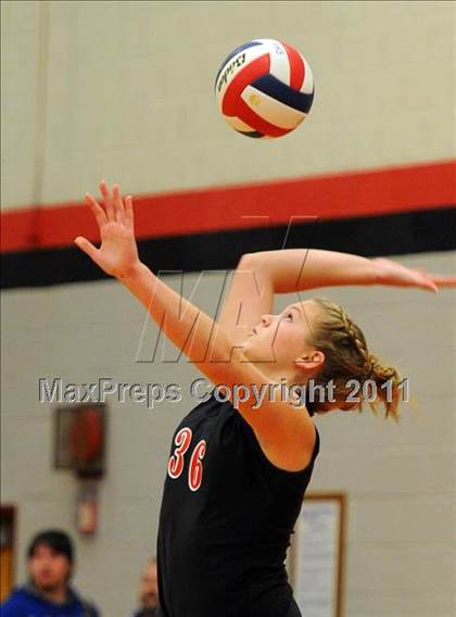 Thumbnail 1 in Dover vs. Spring Grove photogallery.