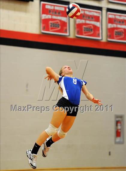 Thumbnail 3 in Dover vs. Spring Grove photogallery.