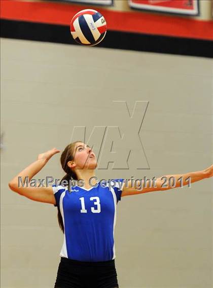 Thumbnail 2 in Dover vs. Spring Grove photogallery.