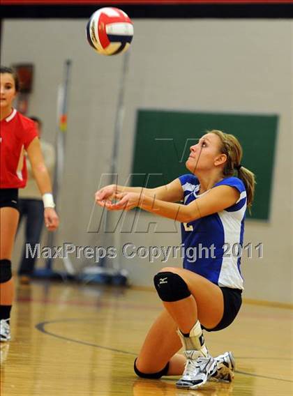 Thumbnail 2 in Dover vs. Spring Grove photogallery.