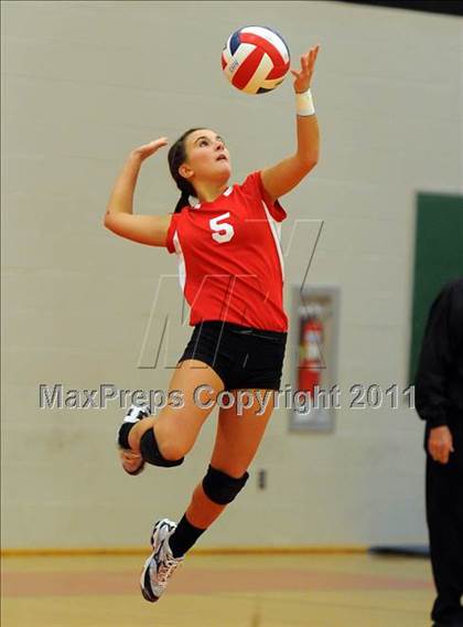 Thumbnail 1 in Dover vs. Spring Grove photogallery.