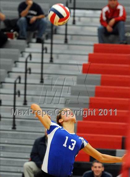 Thumbnail 1 in Dover vs. Spring Grove photogallery.