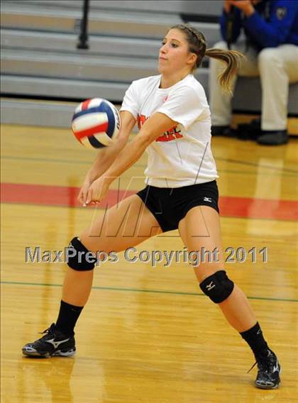 Thumbnail 3 in Dover vs. Spring Grove photogallery.