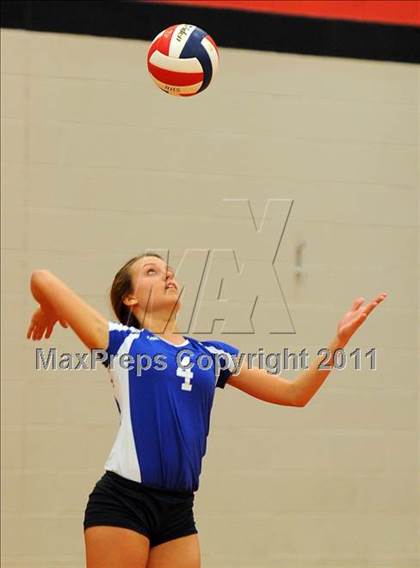 Thumbnail 3 in Dover vs. Spring Grove photogallery.