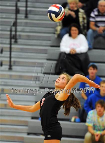 Thumbnail 3 in Dover vs. Spring Grove photogallery.