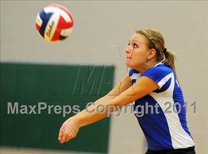 Thumbnail 3 in Dover vs. Spring Grove photogallery.