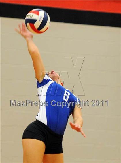 Thumbnail 1 in Dover vs. Spring Grove photogallery.