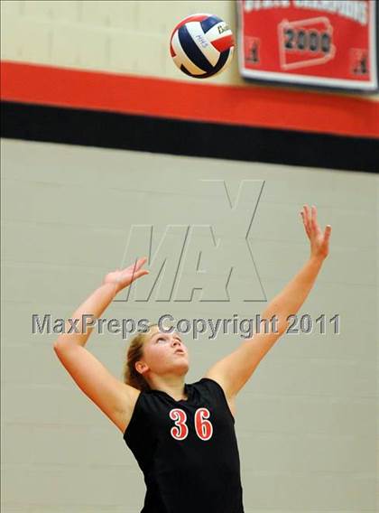 Thumbnail 2 in Dover vs. Spring Grove photogallery.