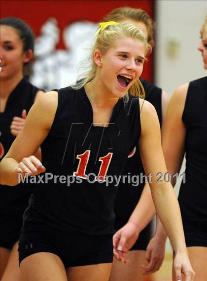 Thumbnail 3 in Dover vs. Spring Grove photogallery.