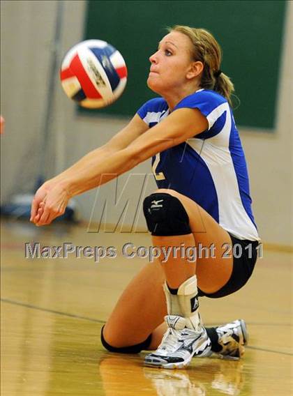 Thumbnail 1 in Dover vs. Spring Grove photogallery.