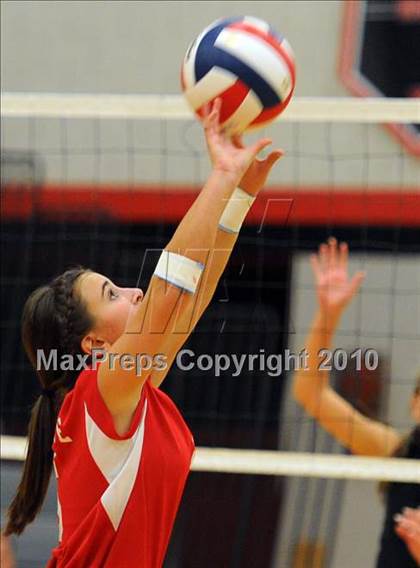 Thumbnail 3 in Dover vs. Spring Grove photogallery.