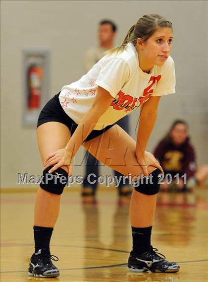 Thumbnail 2 in Dover vs. Spring Grove photogallery.