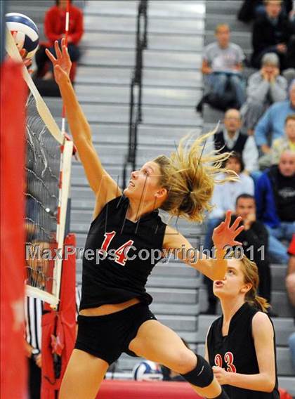 Thumbnail 3 in Dover vs. Spring Grove photogallery.