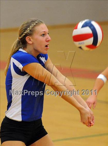 Thumbnail 3 in Dover vs. Spring Grove photogallery.