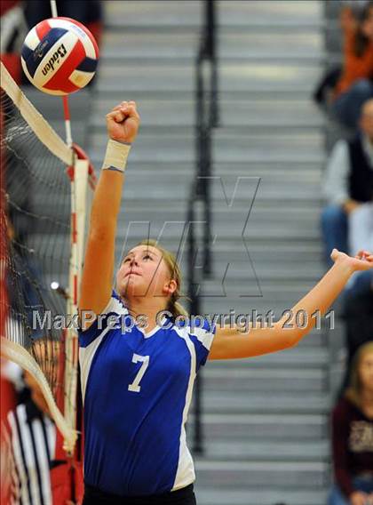 Thumbnail 1 in Dover vs. Spring Grove photogallery.