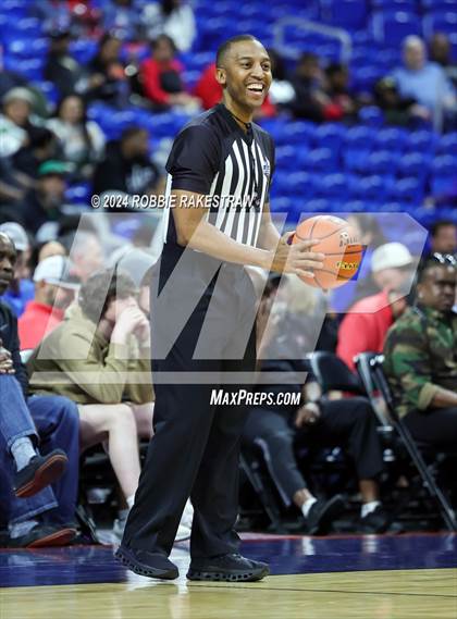 Thumbnail 1 in Ellison vs. Lancaster (UIL 5A Basketball Final) photogallery.