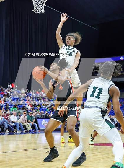 Thumbnail 1 in Ellison vs. Lancaster (UIL 5A Basketball Final) photogallery.