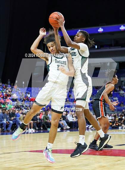 Thumbnail 2 in Ellison vs. Lancaster (UIL 5A Basketball Final) photogallery.