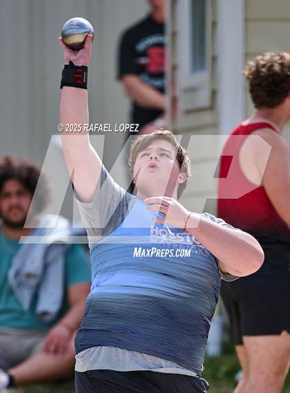 Thumbnail 2 in Rosehill Eagles Relays (Shot Put) photogallery.