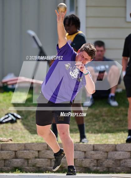 Thumbnail 3 in Rosehill Eagles Relays (Shot Put) photogallery.