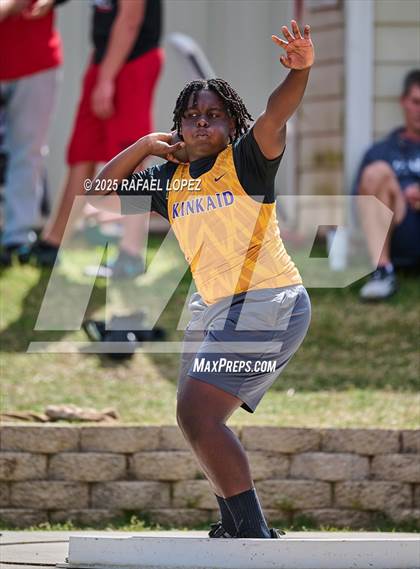 Thumbnail 2 in Rosehill Eagles Relays (Shot Put) photogallery.