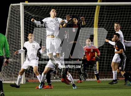 Thumbnail 2 in Pittsburg vs. De La Salle (CIF NCS D1 Semifinal) photogallery.