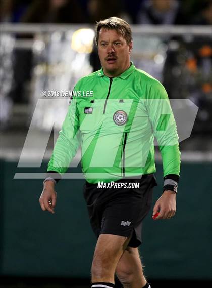 Thumbnail 1 in Pittsburg vs. De La Salle (CIF NCS D1 Semifinal) photogallery.
