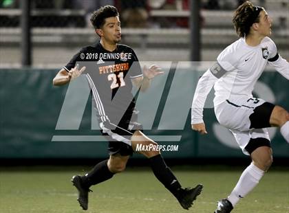 Thumbnail 1 in Pittsburg vs. De La Salle (CIF NCS D1 Semifinal) photogallery.