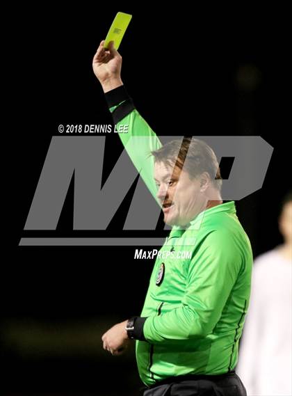 Thumbnail 3 in Pittsburg vs. De La Salle (CIF NCS D1 Semifinal) photogallery.