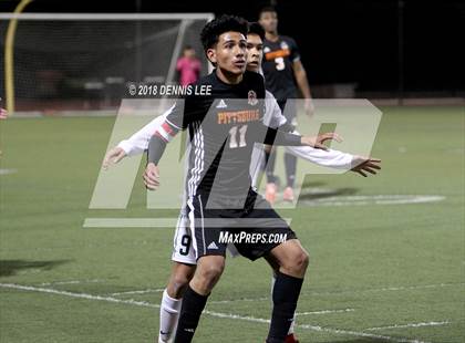 Thumbnail 1 in Pittsburg vs. De La Salle (CIF NCS D1 Semifinal) photogallery.