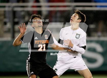 Thumbnail 2 in Pittsburg vs. De La Salle (CIF NCS D1 Semifinal) photogallery.