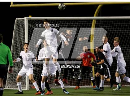 Thumbnail 3 in Pittsburg vs. De La Salle (CIF NCS D1 Semifinal) photogallery.