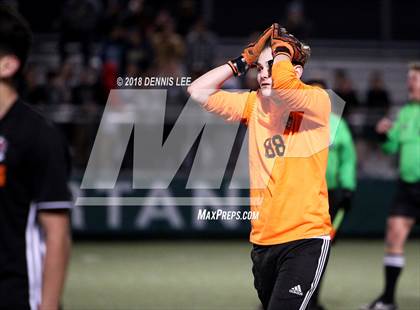 Thumbnail 2 in Pittsburg vs. De La Salle (CIF NCS D1 Semifinal) photogallery.