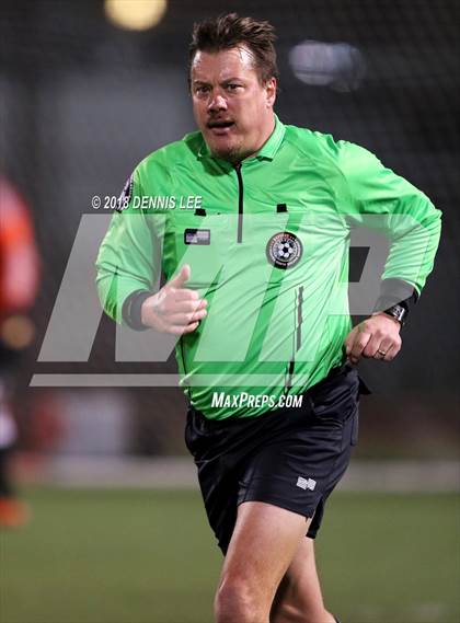 Thumbnail 3 in Pittsburg vs. De La Salle (CIF NCS D1 Semifinal) photogallery.