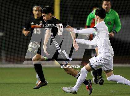 Thumbnail 1 in Pittsburg vs. De La Salle (CIF NCS D1 Semifinal) photogallery.