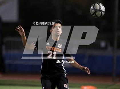 Thumbnail 3 in Pittsburg vs. De La Salle (CIF NCS D1 Semifinal) photogallery.