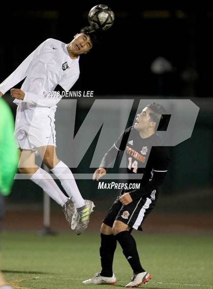 Thumbnail 2 in Pittsburg vs. De La Salle (CIF NCS D1 Semifinal) photogallery.