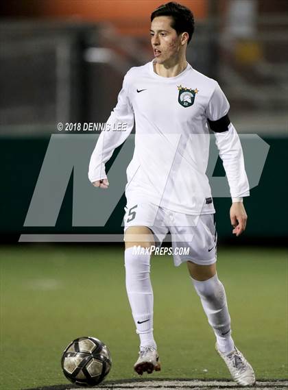 Thumbnail 1 in Pittsburg vs. De La Salle (CIF NCS D1 Semifinal) photogallery.