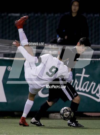 Thumbnail 1 in Pittsburg vs. De La Salle (CIF NCS D1 Semifinal) photogallery.
