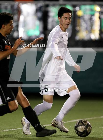 Thumbnail 3 in Pittsburg vs. De La Salle (CIF NCS D1 Semifinal) photogallery.