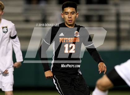 Thumbnail 3 in Pittsburg vs. De La Salle (CIF NCS D1 Semifinal) photogallery.