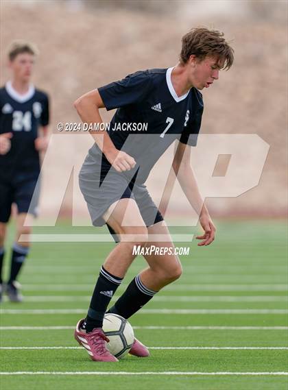 Thumbnail 2 in Spring Creek vs Moapa Valley (JV Team Bulldog Invitational) photogallery.