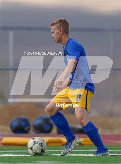 Thumbnail 2 in Spring Creek vs Moapa Valley (JV Team Bulldog Invitational) photogallery.