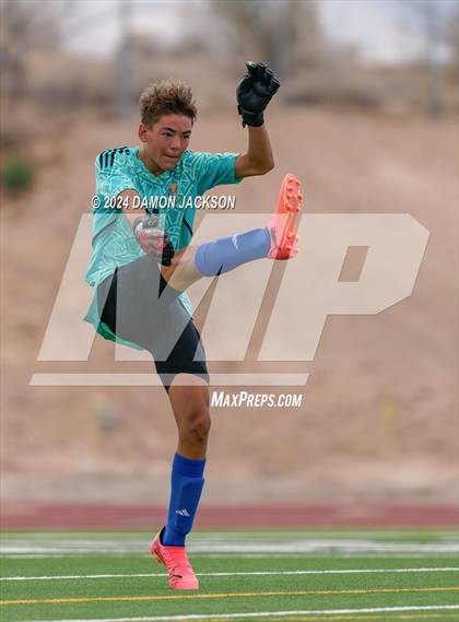 Thumbnail 2 in Spring Creek vs Moapa Valley (JV Team Bulldog Invitational) photogallery.