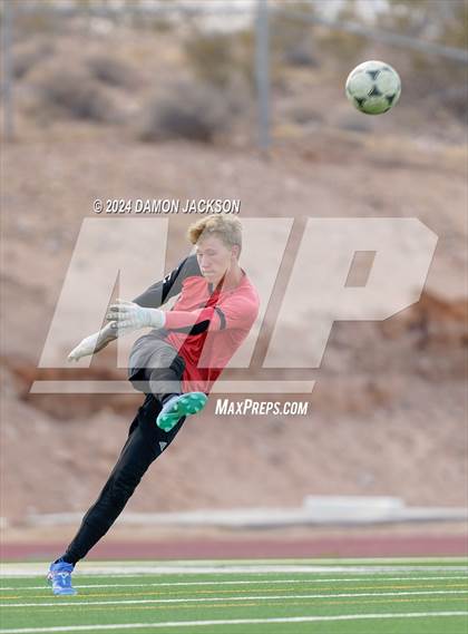 Thumbnail 1 in Spring Creek vs Moapa Valley (JV Team Bulldog Invitational) photogallery.