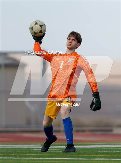 Thumbnail 2 in Spring Creek vs Moapa Valley (JV Team Bulldog Invitational) photogallery.