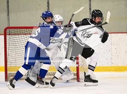 Thumbnail 3 in Darien @ Xavier photogallery.